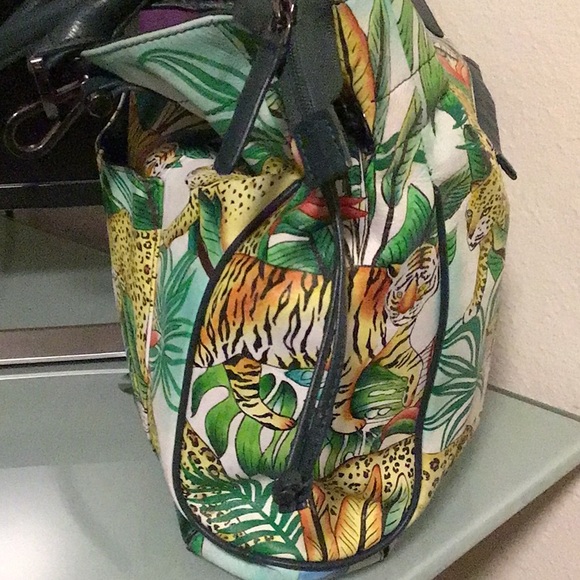 Sharif Hand Painted Leather Bag - Picture 5 of 9